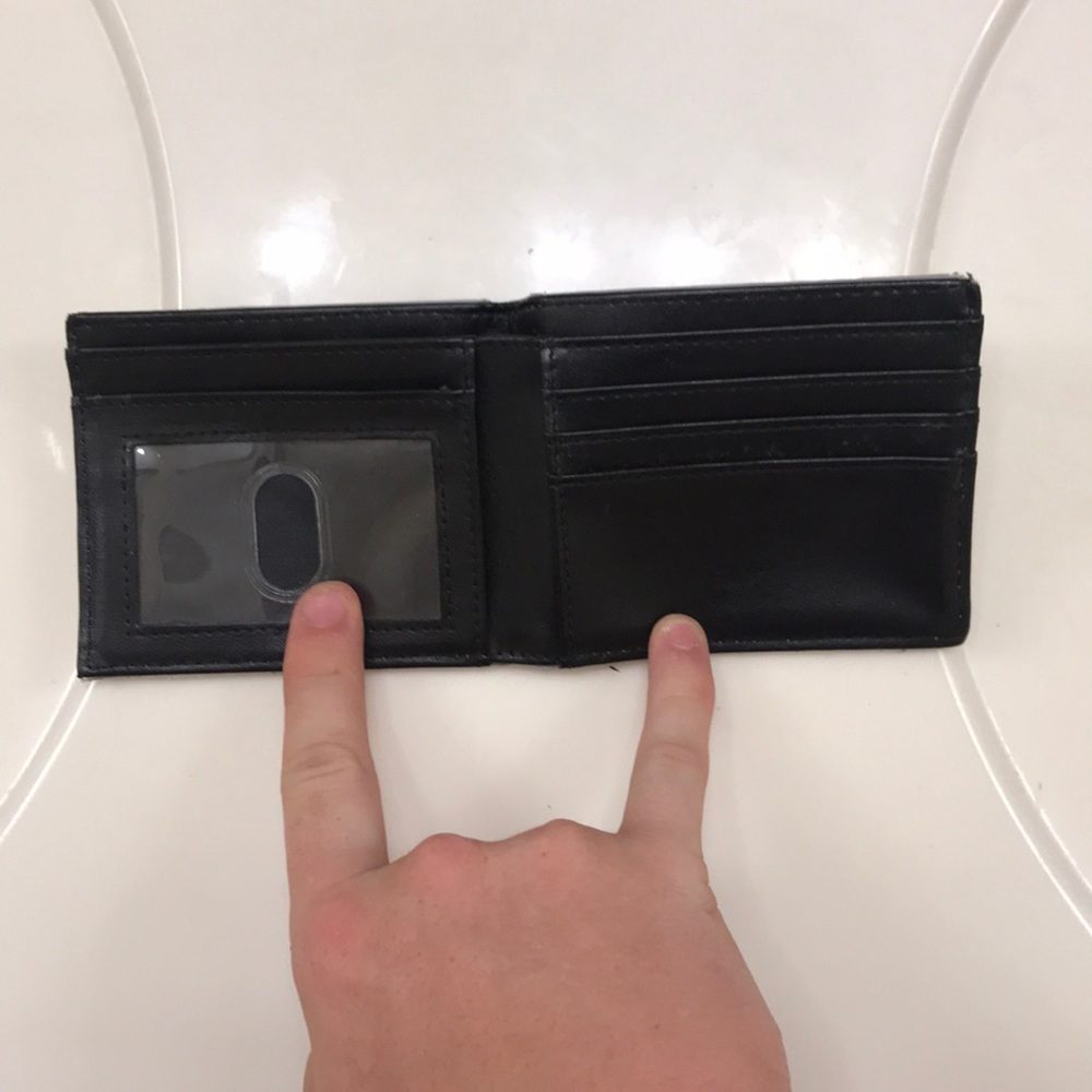 Nintendo Gameboy Wallet - Picture 2 of 3